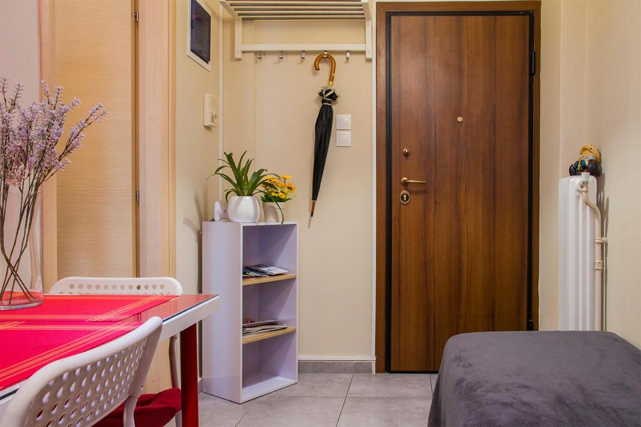 City Stay Close To The Metro A Charming Flat Atenas Exterior foto
